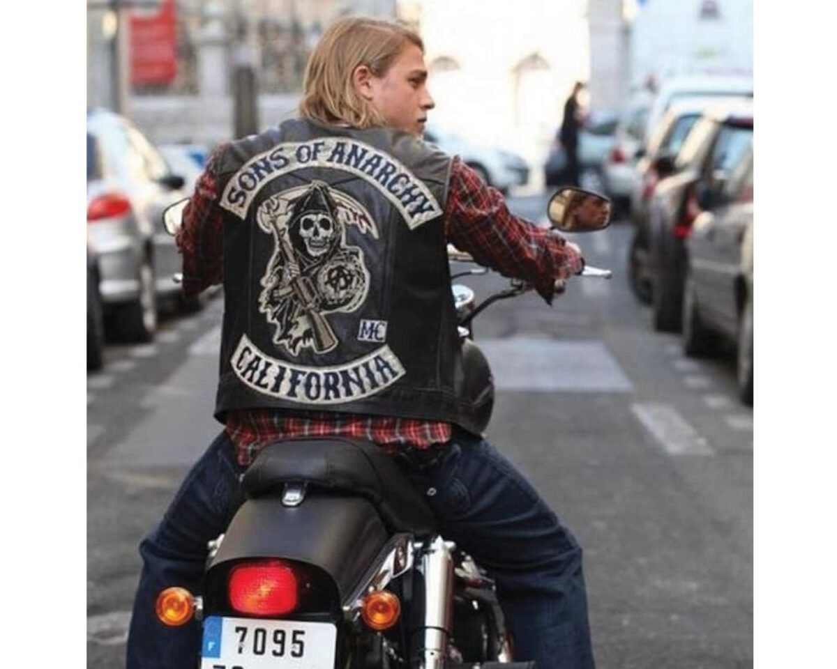 Mens jax teller soa sons of anarchy charlie hunnam redwood motorcycle black leather vest 1 scaled