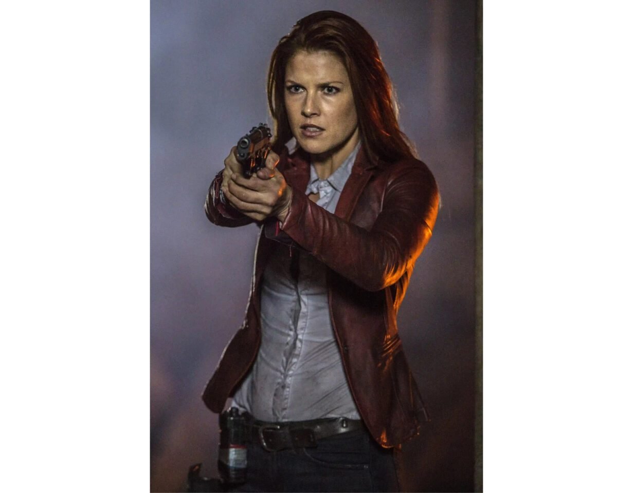 Ali larter resident evil the final chapter leather jacket 3 scaled